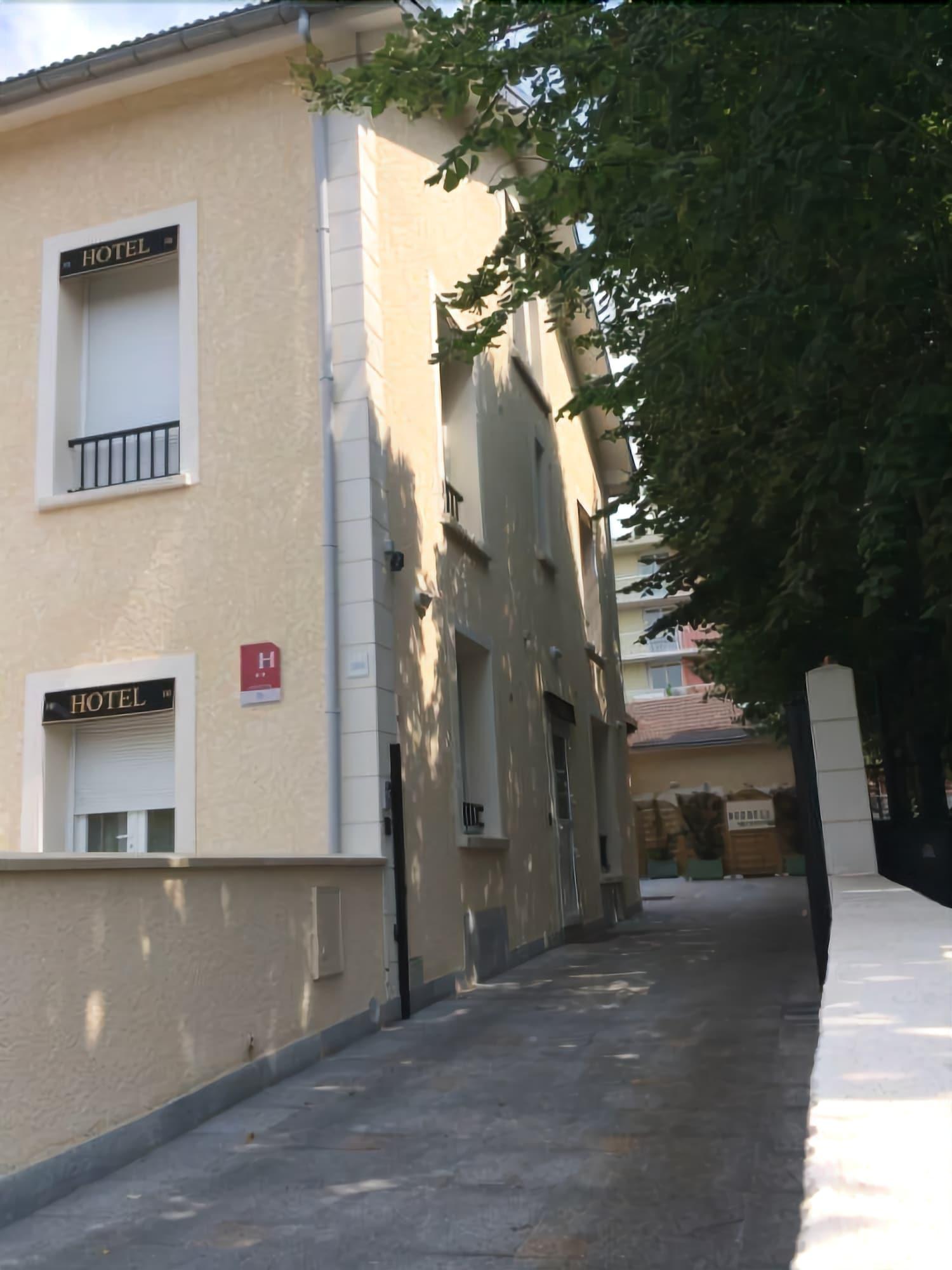 Hotel Rythme Saint-Cloud Exterior photo