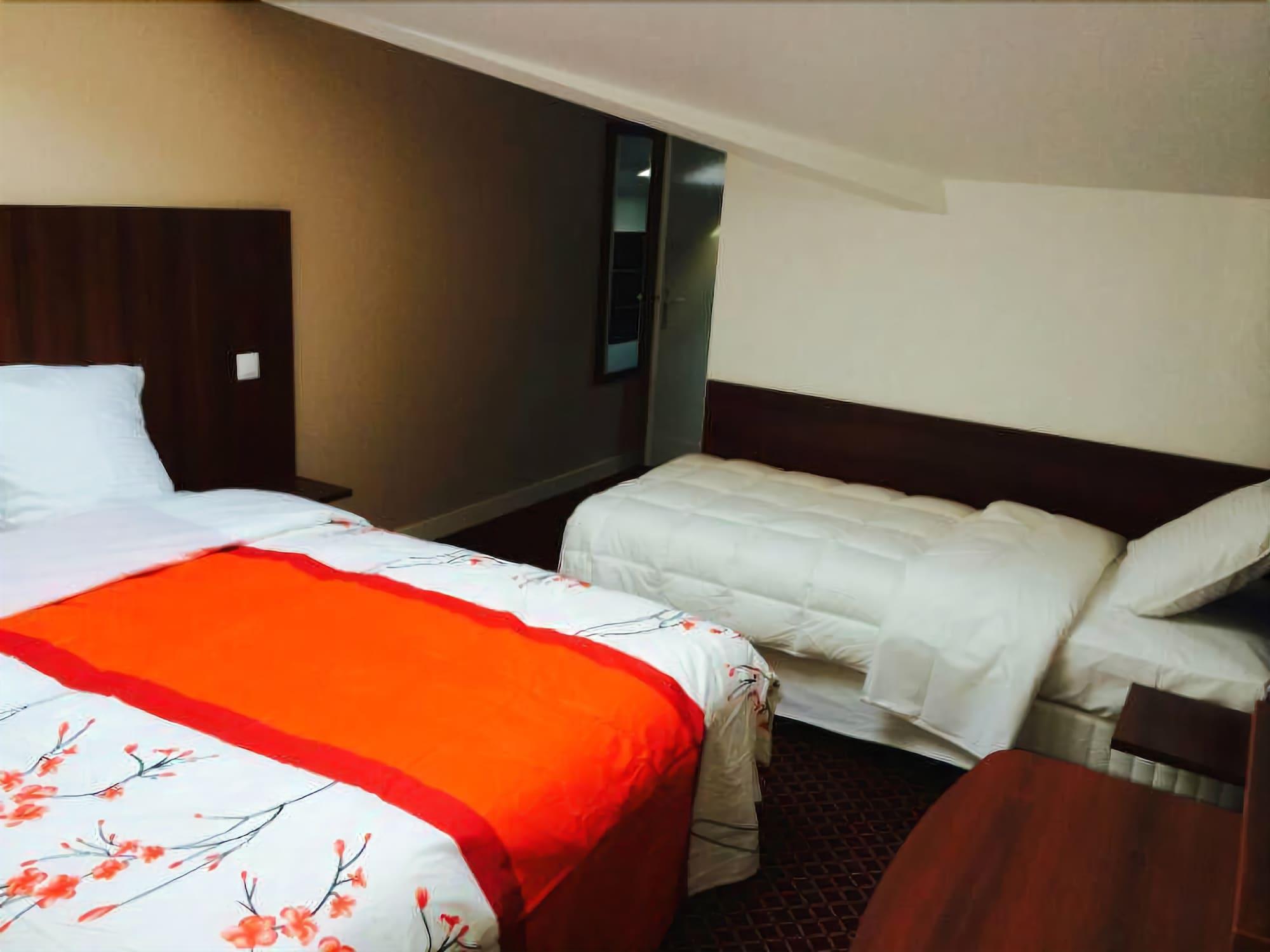 Hotel Rythme Saint-Cloud Exterior photo